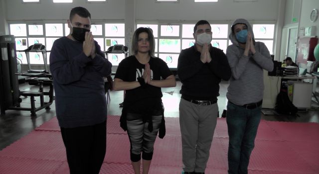 MANİSA’DA İLK DEFA ÖZEL ÖĞRENCİLERE  YOGA  DERSİ VERİLDİ