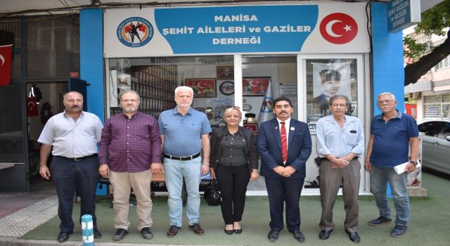 DEVA PARTİSİNDEN ŞEHİT AİLELERİ VE GAZİLER DERNEĞİNE ZİYARET