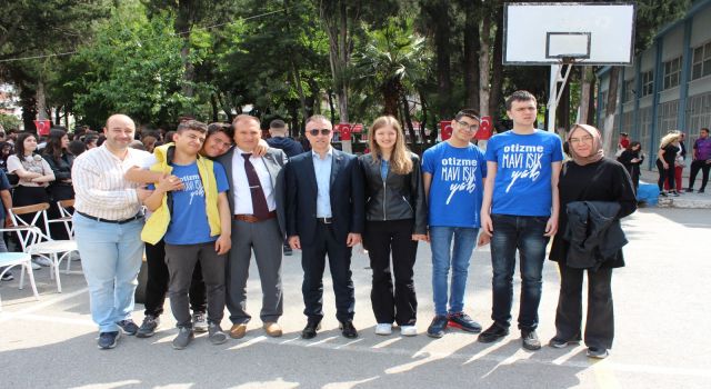 Yunusemre Mesleki ve Teknik Anadolu Lisesi'nde "Gençlik Şöleni" düzenlendi