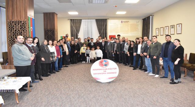 Manisa Azerbaycan Kültür ve Dayanışma Derneği '20 Yanvar' söyleşi düzenledi.