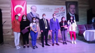 Alaşehir'de Ak Parti Gençlik Kolları Kongresi Yapıldı.