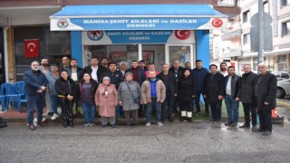 AHMET KARADAĞ MANİSA ŞEHİT AİLELERİ VE GAZİLER DERNEĞİNİ ZİYARET ETTİ