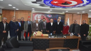 Anahtar Parti Manisa İl Başkanı Şakircan Dinç Türk Metal Sendikasını ziyaret etti