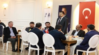 Anahtar Parti Yunusemre İlçe Teşkilatı İftar Programında Bir Araya Geldi
